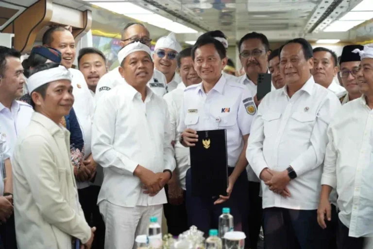 Jawa Barat Gandeng KAI Percepat Modernisasi dan Ekspansi Jaringan Kereta Api