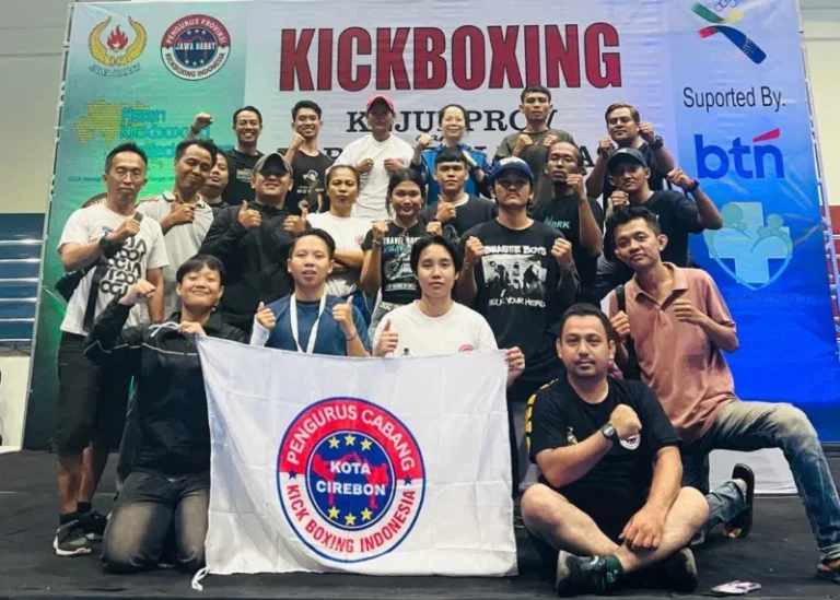 Kick Boxing Kota Cirebon Langsung Tancap Gas, Sabet Tiga Emas di BK Porprov Jabar 2026