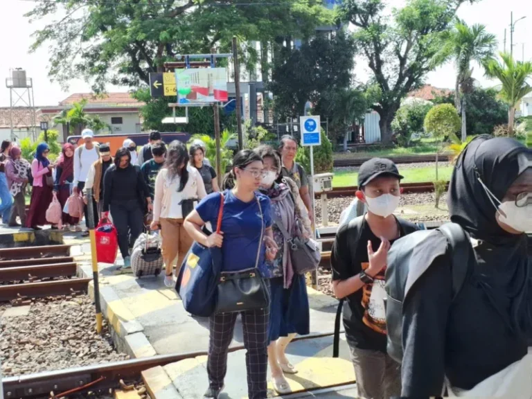 YES Deals KAI! Tiket Kereta Api Diskon 25 Persen Berlaku 29 Desember 2025 hingga 4 Januari 2026