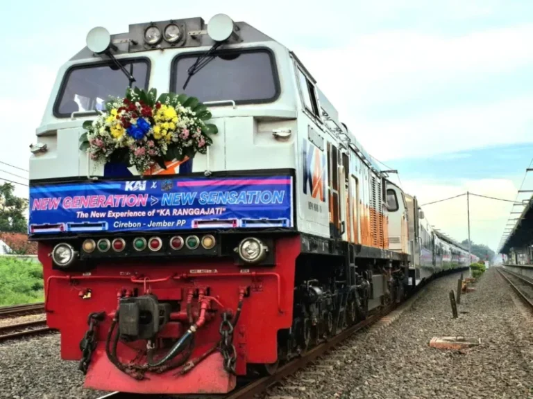 KA Ranggajati Gunakan Kereta Stainless Steel New Generation, KAI Daop 3 Cirebon Dorong Kenyamanan dan Transportasi Berkelanjutan