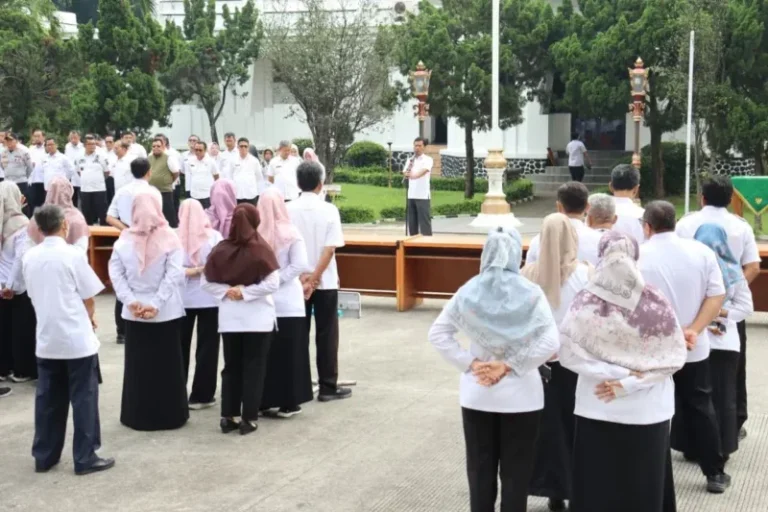 Wali Kota Cirebon Tegaskan ASN Tinggalkan Pola Kerja Formalitas, Dorong Kebijakan Berdampak Langsung bagi Warga