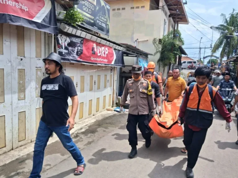 Respons Cepat Layanan Polisi 110 Polres Cirebon Kota, Mayat Perempuan Ditemukan di Sungai Suranenggala