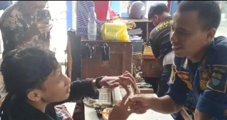 Berawal Candaan, Berakhir DI Damkar! Jari Mahasiswa Cirebon Nyaris Celaka Gara-gara Tali