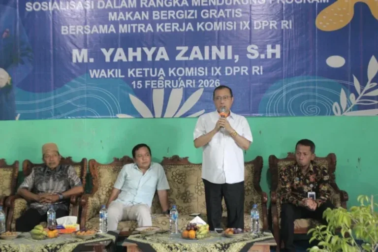 Sosialisasi Program Makan Bergizi Gratis di Madiun, Wakil Ketua Komisi IX DPR RI Ajak Masyarakat Berpartisipasi