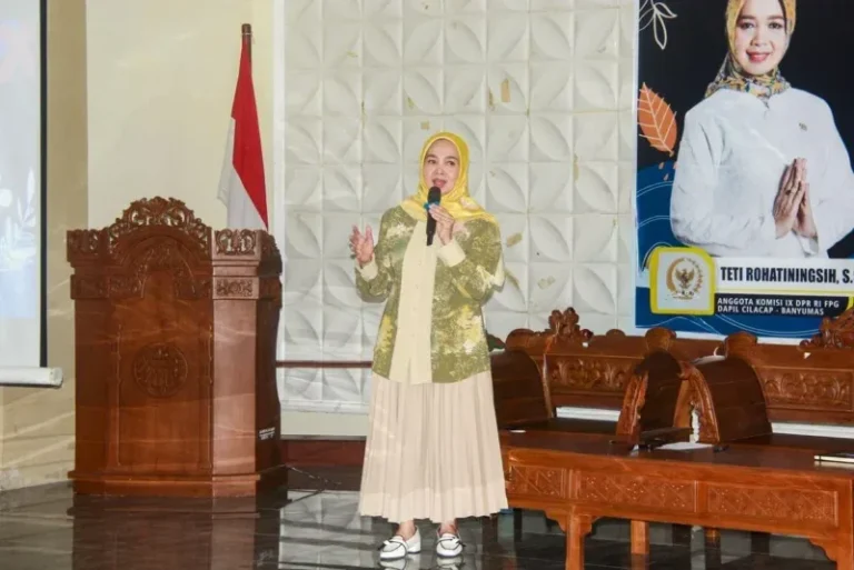 Komisi IX DPR Tekankan Evaluasi dan Penguatan Ekonomi Lokal dalam Sosialisasi MBG di Cilacap