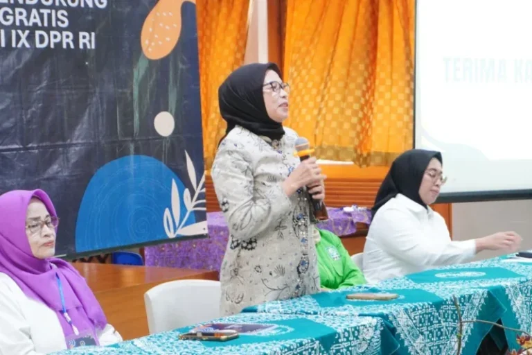 Neng Eem Marhamah Ajak Masyarakat Cikanyere Sukseskan Program Makan Bergizi Gratis