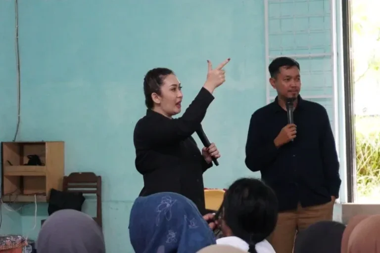 Sosialisasi Program MBG Hadir di Desa Gantang Bersama Komisi IX DPR RI dan BGN