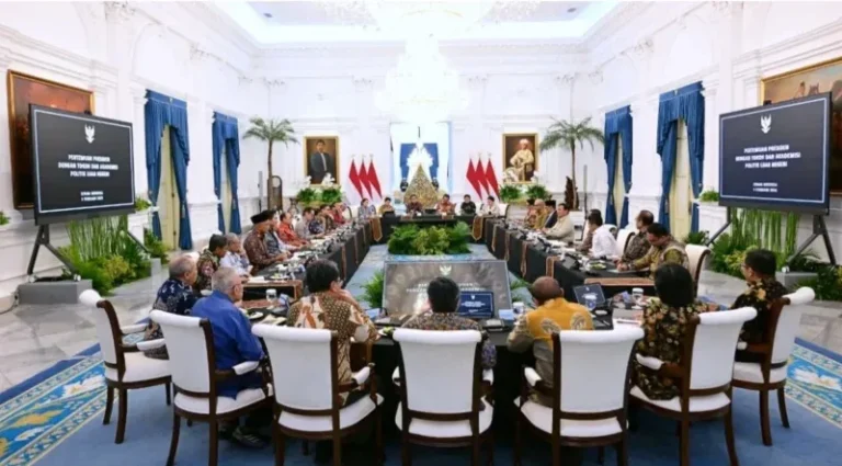 Pertemuan Tiga Jam di Istana, Prabowo Bahas Isu Global Secara Terbuka dengan Para Mantan Menlu