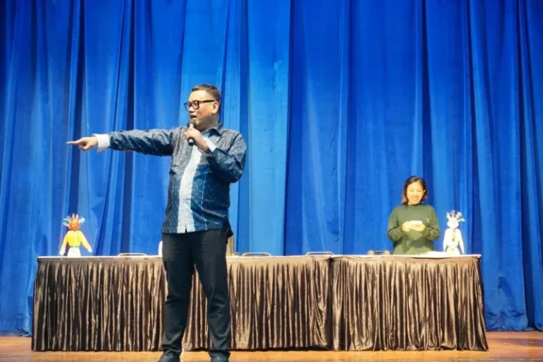 Uya Kuya Ajak Masyarakat Kawal Bersama Program Strategis Nasional MBG
