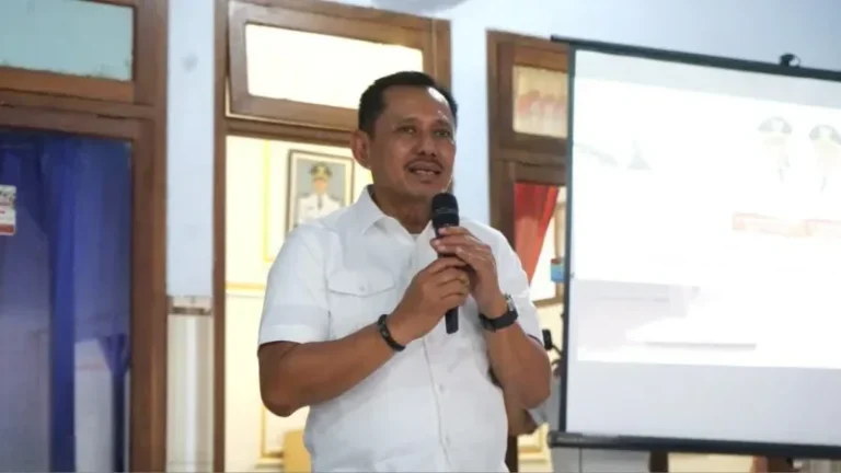 Heru Tjahjono Tegaskan MBG Tak Pangkas Anggaran Pendidikan dalam Sosialisasi di Sobontoro Tulungagung