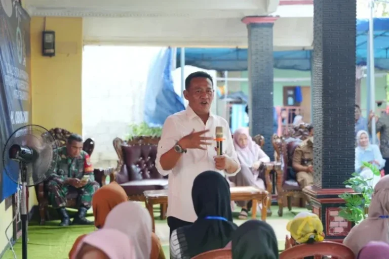 Sosialisasi MBG di Bekasi, Komisi IX DPR Ajak Masyarakat Awasi Program Makan Bergizi Gratis