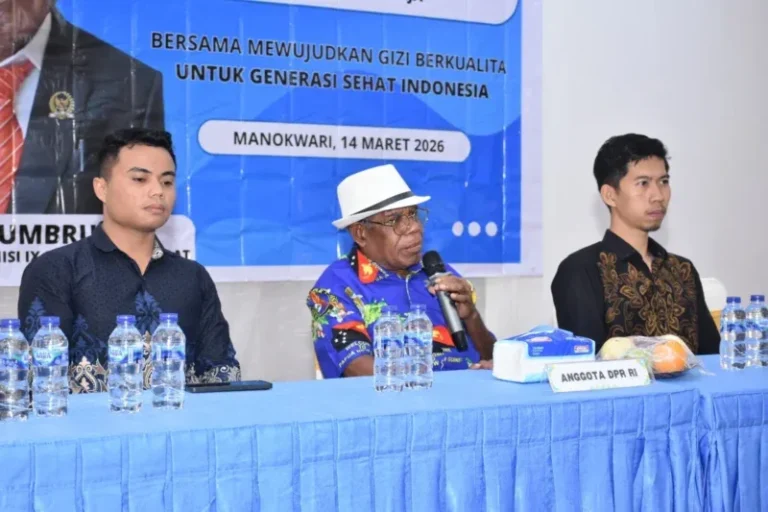 Sosialisasi Program MBG di Manokwari, Obet Rumbruren Bicara Peran Krusial SPPG