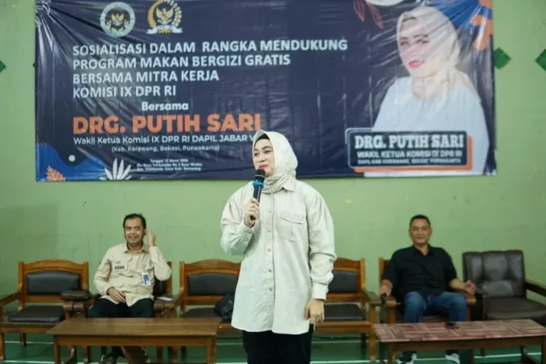 Giliran Warga Desa Wadas Teluk Jambe Timur yang Mendapat Sosialisasi Program MBG