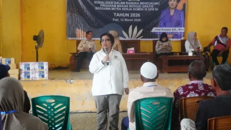 Sosialisasi MBG Bersama Warga Oku Induk, Irma Suryani Tekankan Pentingnya Asupan Nutrisi Anak