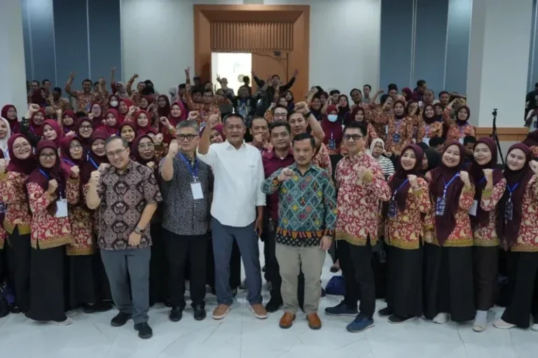 Obon Tabroni Tekankan Kolaborasi dan Standar Gizi dalam Program MBG di Bekasi