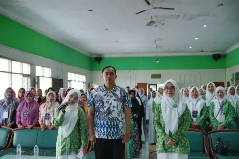 Zainul Munasichin Dorong Masyarakat Aktif Awasi Program MBG Secara Objektif dan Bertanggung Jawab