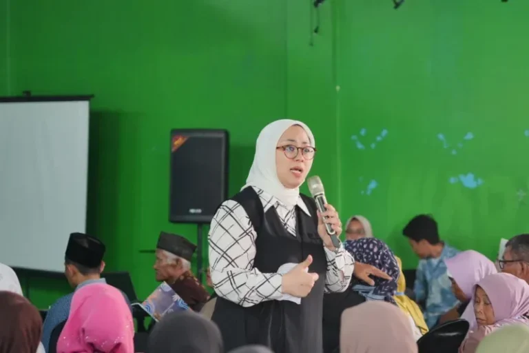 Sosialisasi Program MBG di Desa Kampung Sawah, Cellica Tekankan Peran Pengawasan dan Kolaborasi Masyarakat