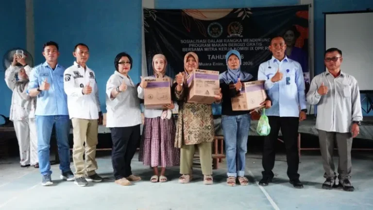 Sosialisasi Program Makan Bergizi Gratis Hadir di Desa Air Enau Kabupaten Muara Enim